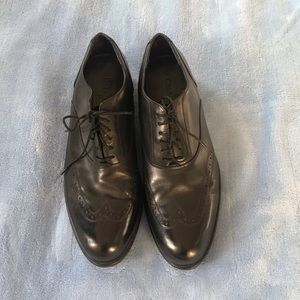 Men’s dress shoes